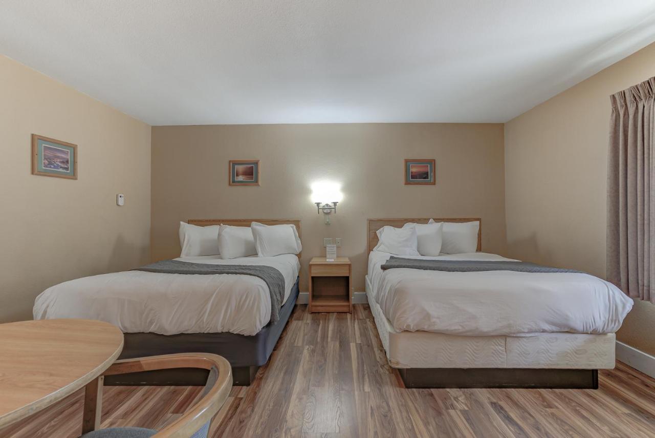 Shasta Pines Motel&Suites Burney Exterior foto
