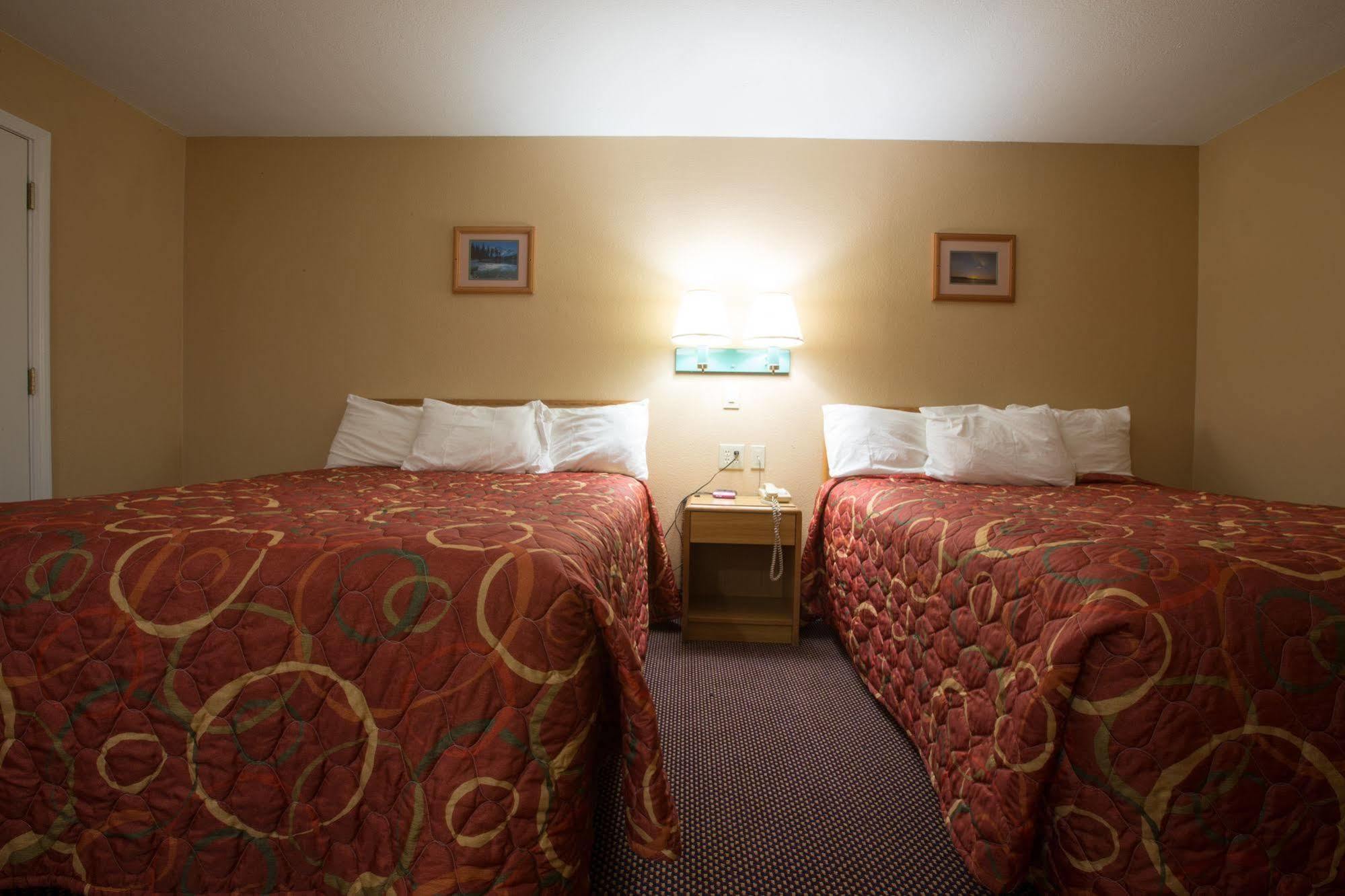 Shasta Pines Motel&Suites Burney Exterior foto