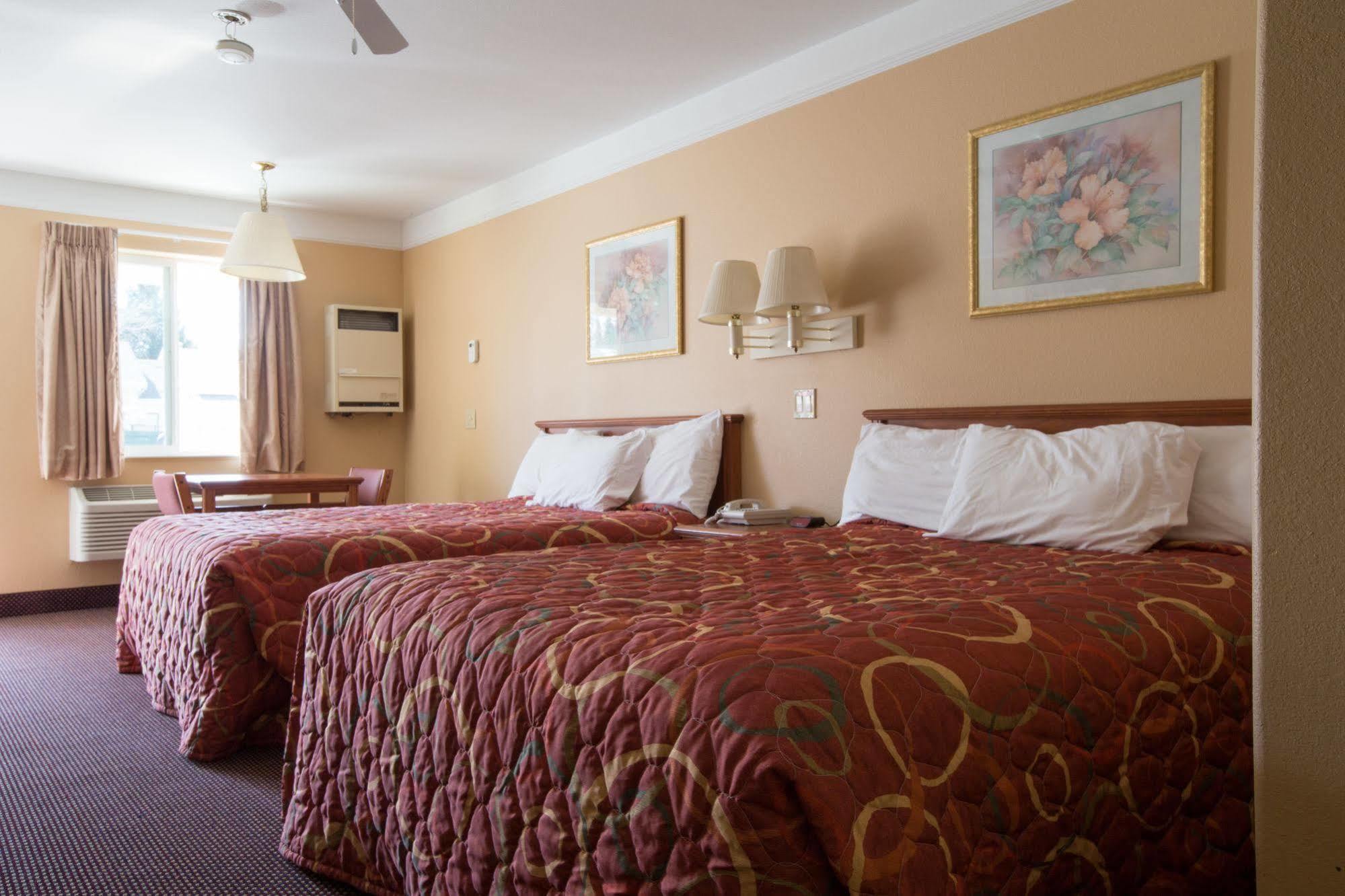 Shasta Pines Motel&Suites Burney Exterior foto